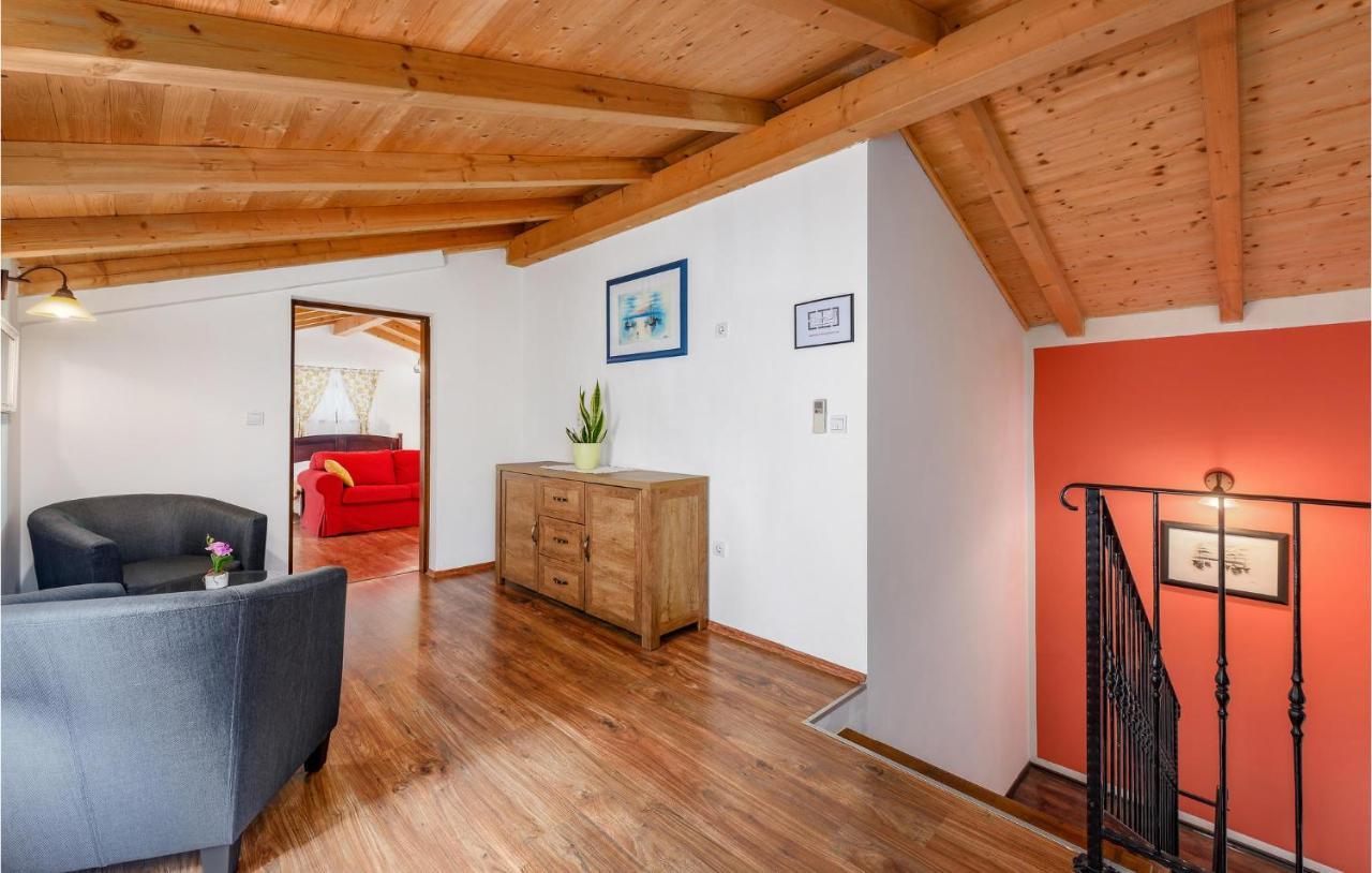 Cozy Home In Pamici With Kitchen Eksteriør bilde